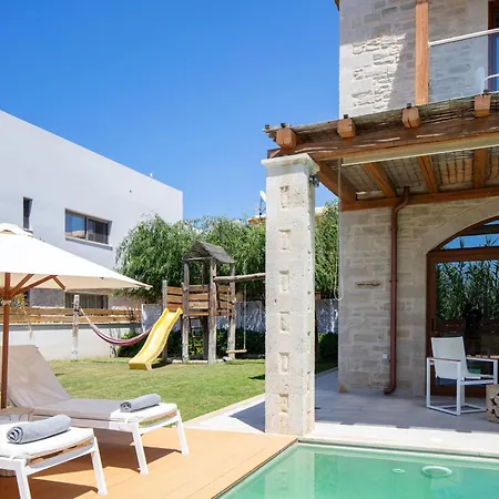 Thetida Villa, A Sublime Beachfront Retreat, By Thinkvilla Villa Sfáka